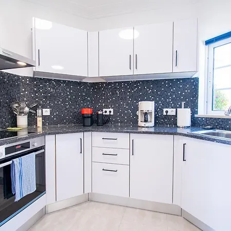 42 Presa Do Moura - Elegant 2-bedroom Townhouse * Carvoeiro (Lagoa)
