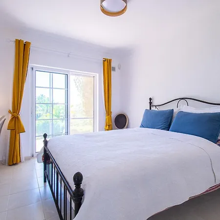 42 Presa Do Moura - Elegant 2-bedroom Townhouse Carvoeiro (Lagoa)