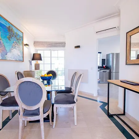 42 Presa Do Moura - Elegant 2-bedroom Townhouse Vakantiehuis Carvoeiro (Lagoa)