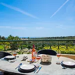 Tatil Evi 42 Presa Do Moura - Elegant 2-bedroom Townhouse