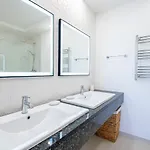 42 Presa Do Moura - Elegant 2-bedroom Townhouse Carvoeiro (Lagoa)