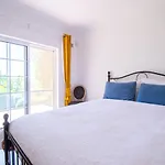 42 Presa Do Moura - Elegant 2-bedroom Townhouse *