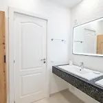 42 Presa Do Moura - Elegant 2-bedroom Townhouse Tatil Evi