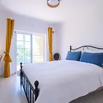 42 Presa Do Moura - Elegant 2-bedroom Townhouse Carvoeiro (Lagoa)