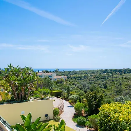 42 Presa Do Moura - Elegant 2-bedroom Townhouse Carvoeiro (Lagoa)