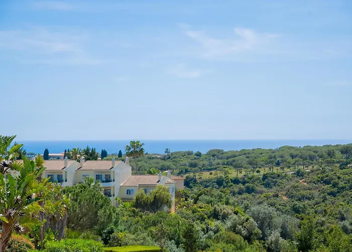 Ferienhaus 42 Presa Do Moura - Elegant 2-bedroom Townhouse *