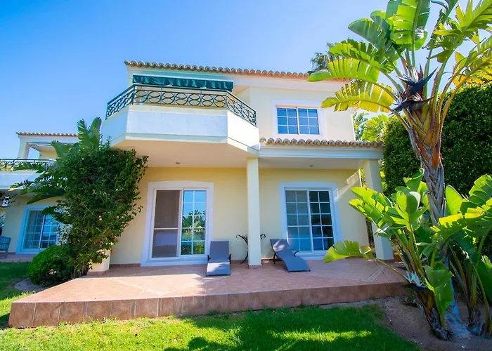 42 Presa Do Moura - Elegant 2-bedroom Townhouse Ferienhaus Carvoeiro (Lagoa)