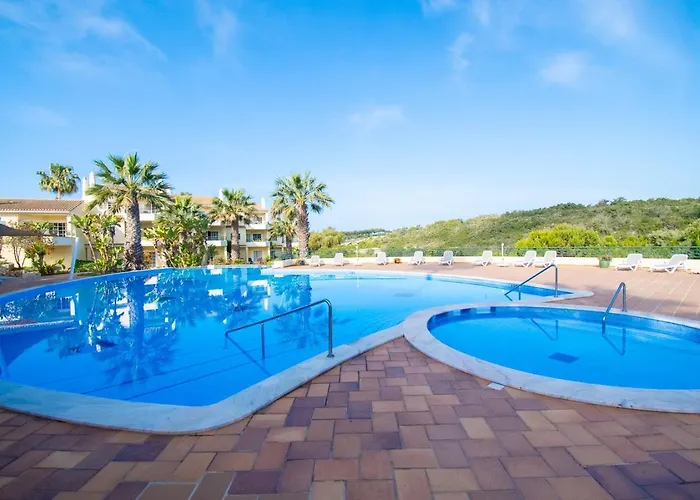 42 Presa Do Moura - Elegant 2-bedroom Townhouse Ferienhaus *