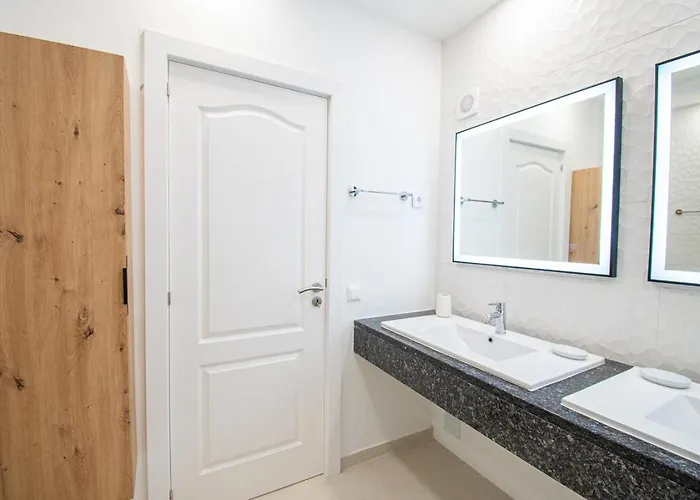 42 Presa Do Moura - Elegant 2-bedroom Townhouse Ferienhaus