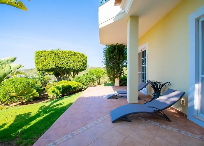 42 Presa Do Moura - Elegant 2-bedroom Townhouse * Carvoeiro (Lagoa)