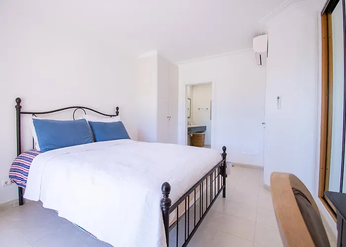 42 Presa Do Moura - Elegant 2-bedroom Townhouse * Carvoeiro (Lagoa)