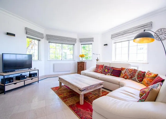 42 Presa Do Moura - Elegant 2-bedroom Townhouse * Carvoeiro (Lagoa)
